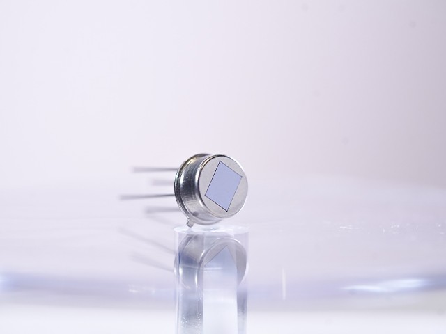 模拟热释电红外传感器